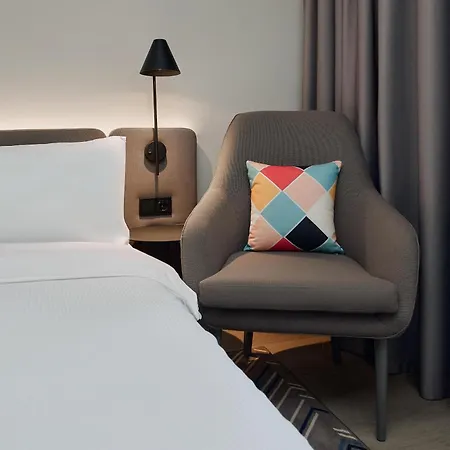 Hampton By Hilton Messe فندق 3*
